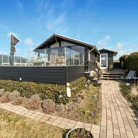 Amazing In V With House Sea View 埃斯比约